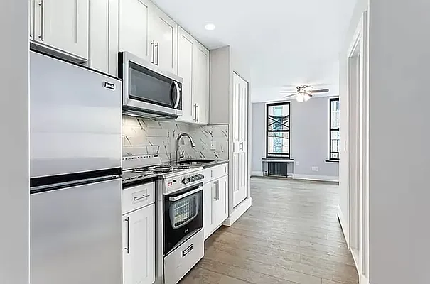 Rented by REAL New York | media 9