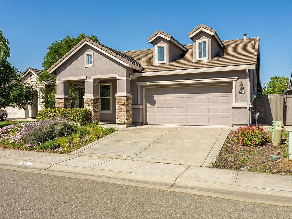 1st image of 1754 Daggett Way
