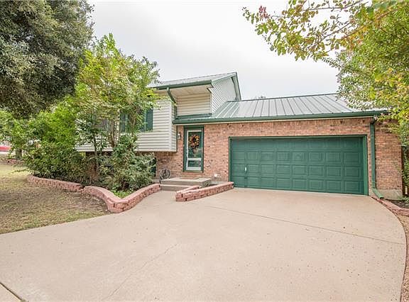 3rd image of 7325 Lake Country Dr