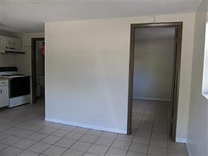 4th image of 1017 E Chilkoot Ave APT A