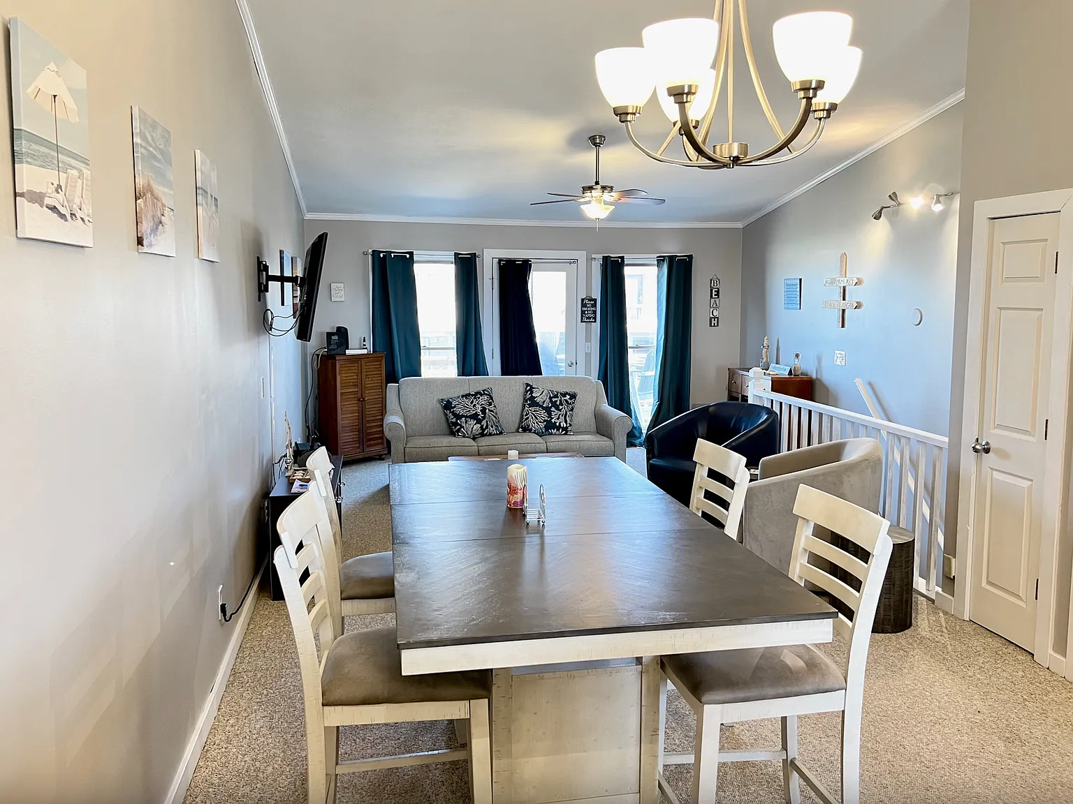 2 bed, 2.5 bath, 1056 sqft, $3,000 — Photo 1