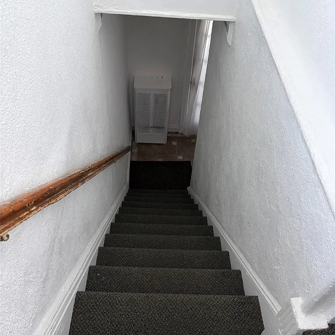 2 bed, 1.0 bath, 2166 sqft, $2,800 — Photo 3