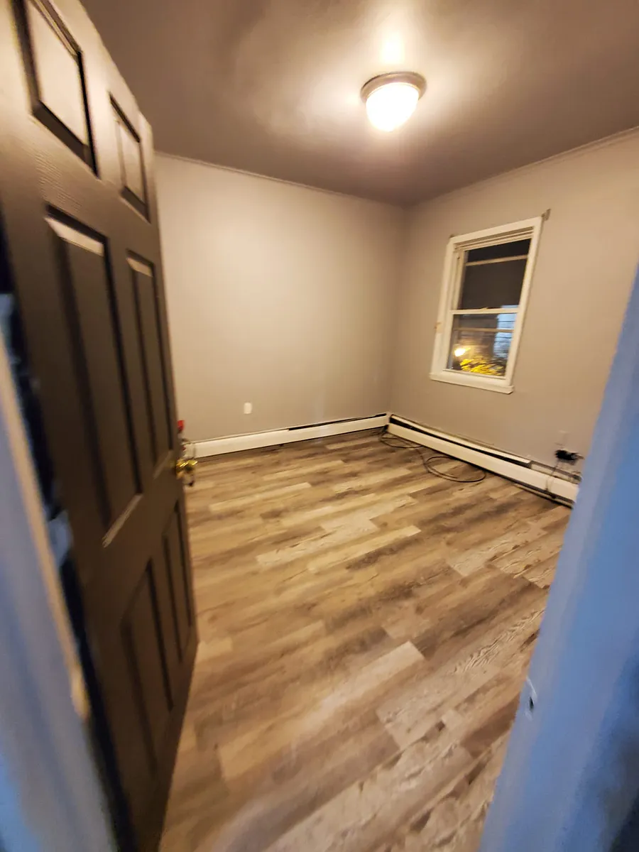 Building Photo - 806 Central Ave #2