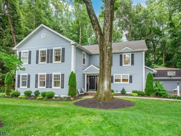 38 Valley View Ave, Summit City, NJ 07901