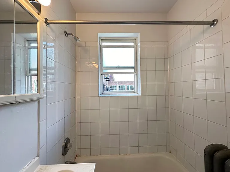 914 W Dakin St #513 — Photo 18