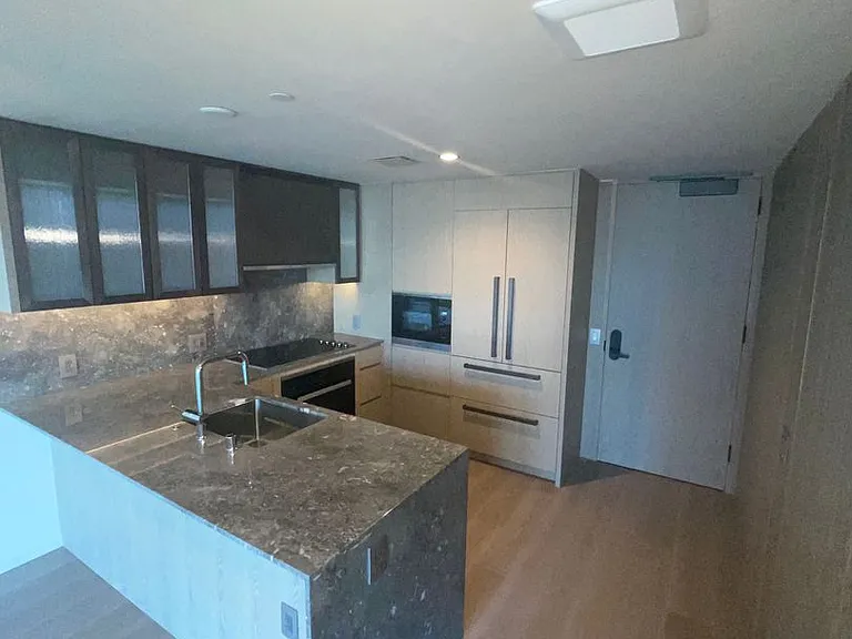 1000 Auahi St #1607 — Photo 3