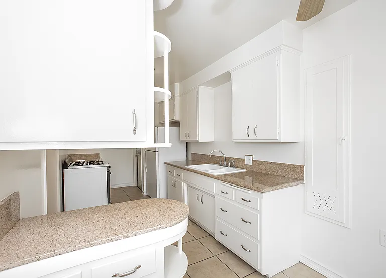 5 W Pine St #5 — Photo 14