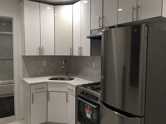 Rented by Nest Seekers International | media 12