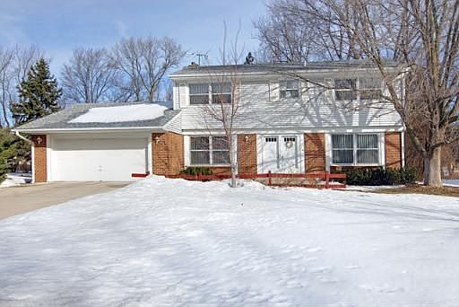 1st image of 10S201 Hampshire Ln E