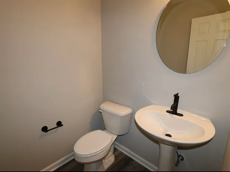 339 Central State Blvd #1 — Photo 10