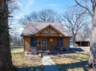 209 NW Knox Ave, Topeka, KS 66606