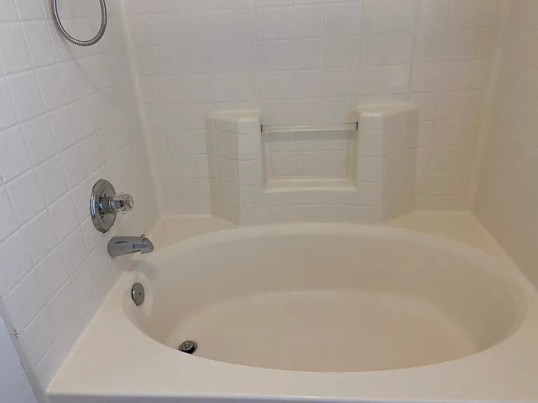 306 W Wyatts Pond Ln — Photo 17