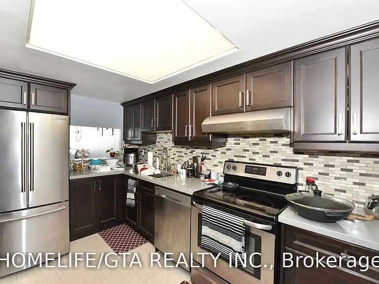 2460 Eglinton Ave E #1710 — Photo 15