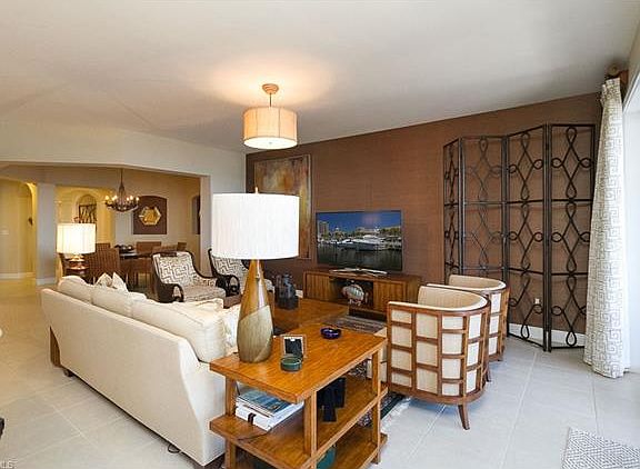 5th image of 6021 Silver King Blvd Unit 905