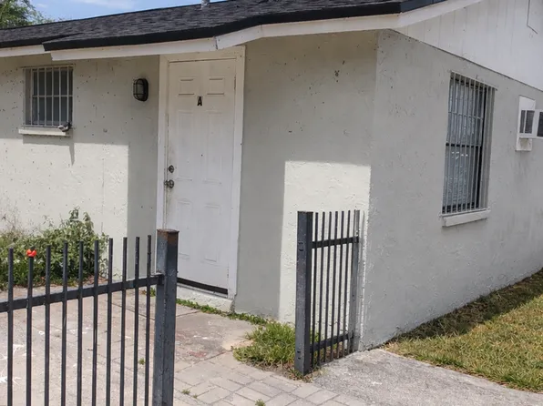 5204 N 45th St, Tampa, FL