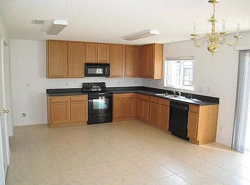 5th image of 16840 Gold Star Ct