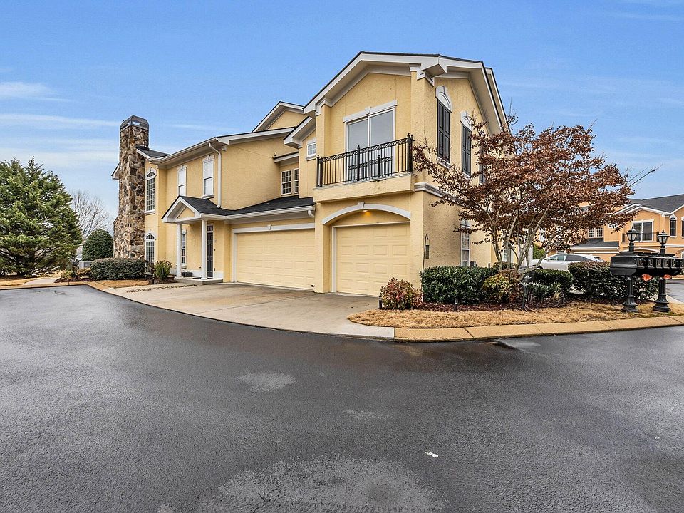 1st image of 707 Renaissance Ct