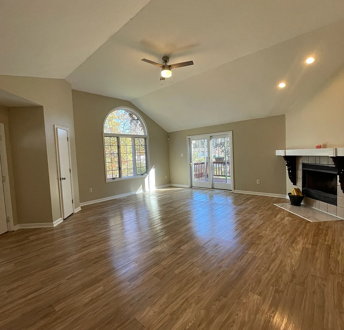 2 bed, 1800 sqft, $2,650 — Photo 1