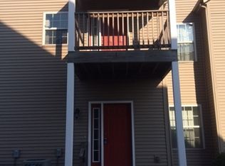 651 Stonegate Dr #651, Sycamore, IL 60178