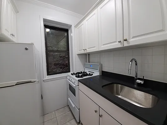 Rented by Corcoran | media 3