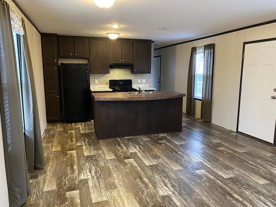 1st image of 59632 Susan Ln E