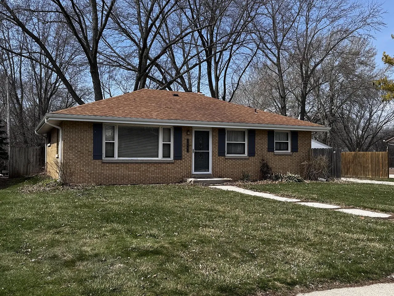 1623 17th AVENUE photo 1