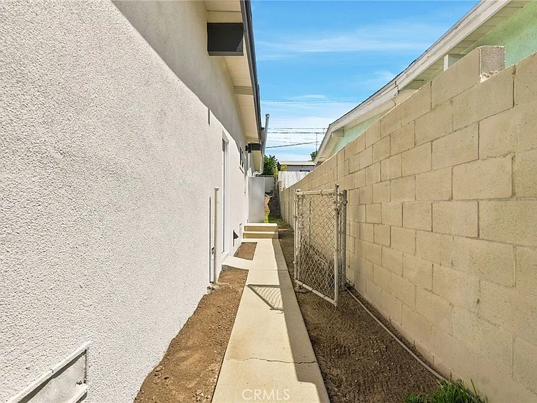 17045 Salais St — Photo 33