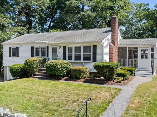 10 Hillcrest Road, Salem, NH 03079