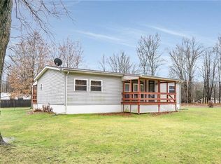8848 Shadeland Dr, Linesville, PA 16424
