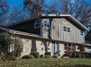 5438 Montgomery Dr, Greendale, WI 53129