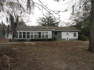1083 Triangle Dr, Summerton, SC 29148