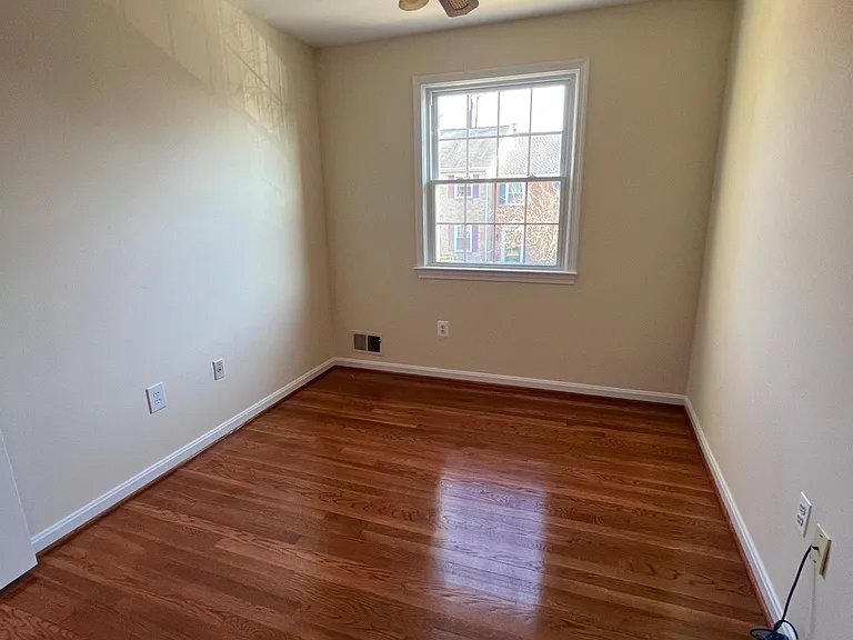 2105 Bucknell Ter — Photo 41