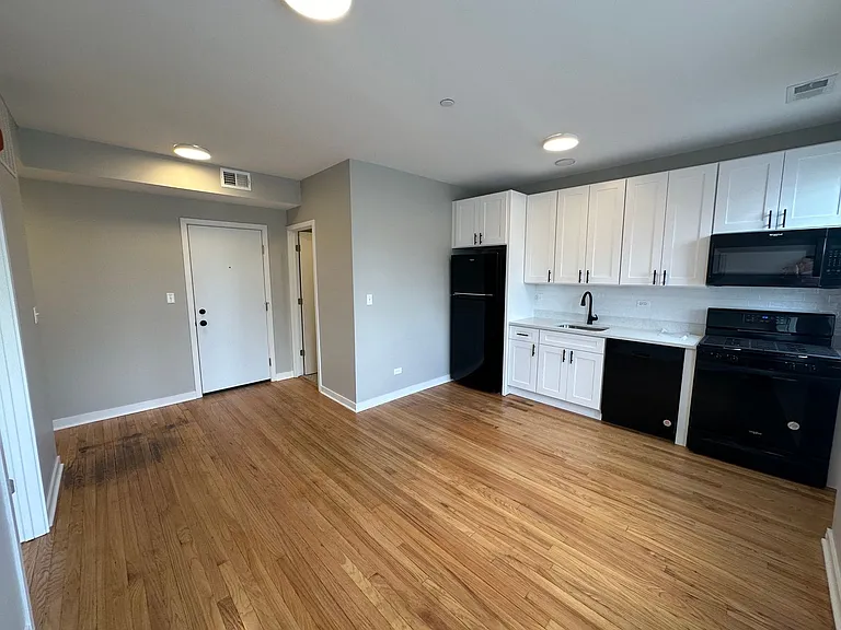 Leland Albany Commons — Photo 117