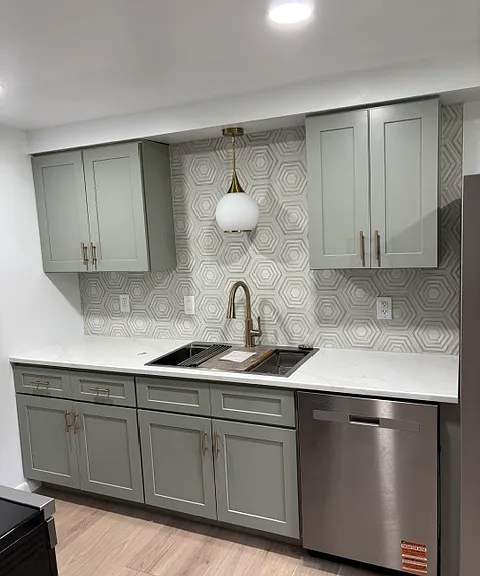 16 Brittany Dr #1 — Photo 1