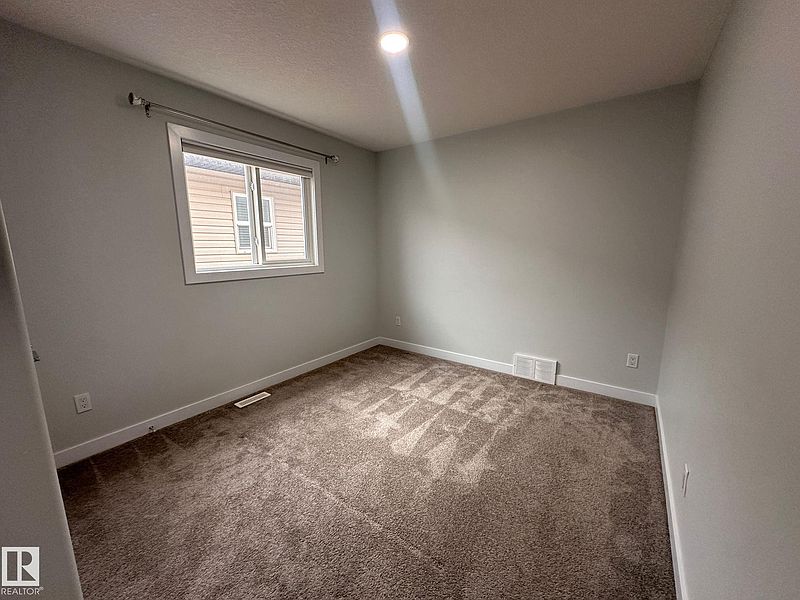 Edmonton House for rent - 3 Bedrooms — photo 11