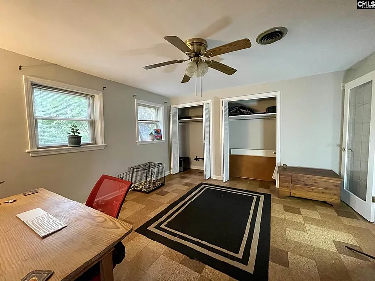1522 Bradley Dr — Photo 12