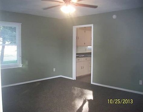 2nd image of 625 N Wilhelm Ave