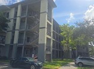 2801 Riverside Dr APT 104, Coral Springs, FL 33065