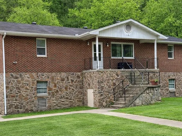 101 Taylor Frk, Belfry, KY 41514