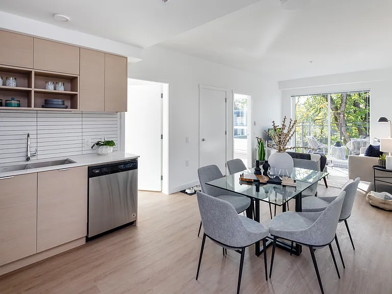 2075 W 12th Ave #302 — Photo 6