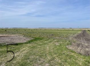 5 County Line, Grandin, ND 58038