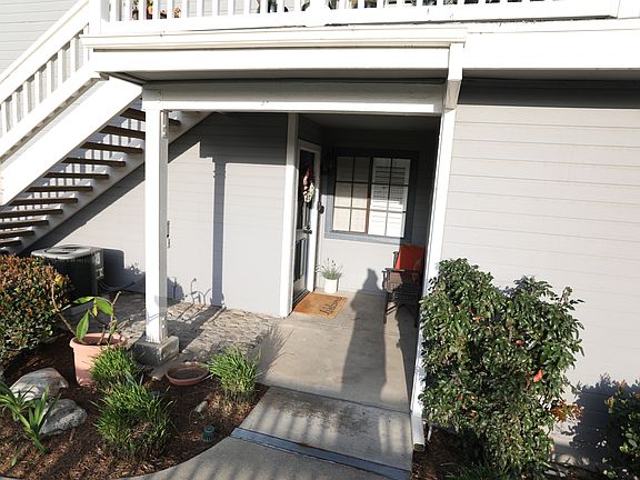 2nd image of 1751 Crystal Canyon Dr