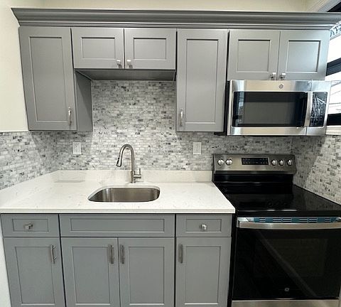 4th image of 219-09 Hempstead Ave #2F