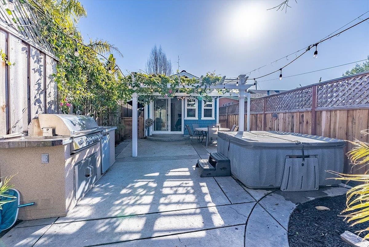 606 15th Ave Santa Cruz CA 95062 Zillow