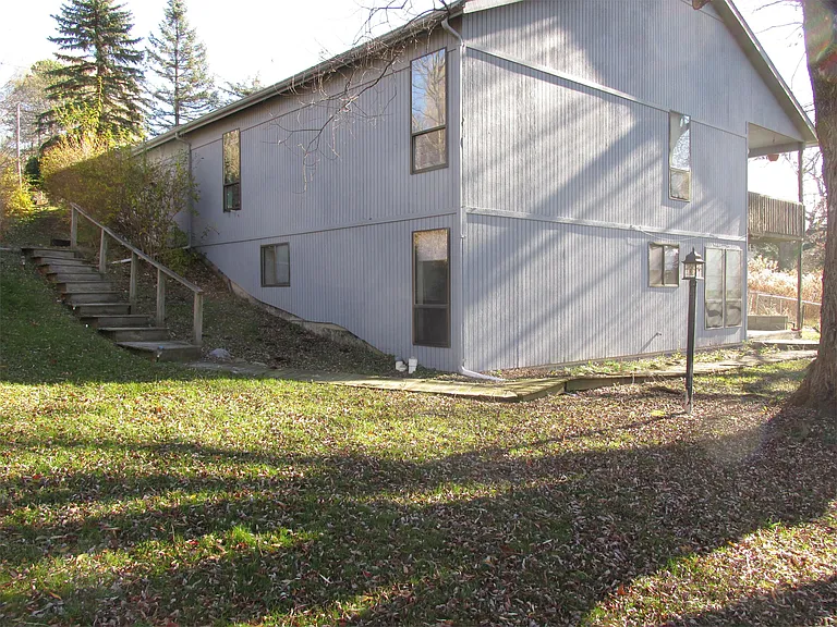 110 Pine Tree Rd #B — Photo 3