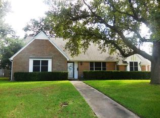 1523 18th Ave N, Texas City, TX 77590