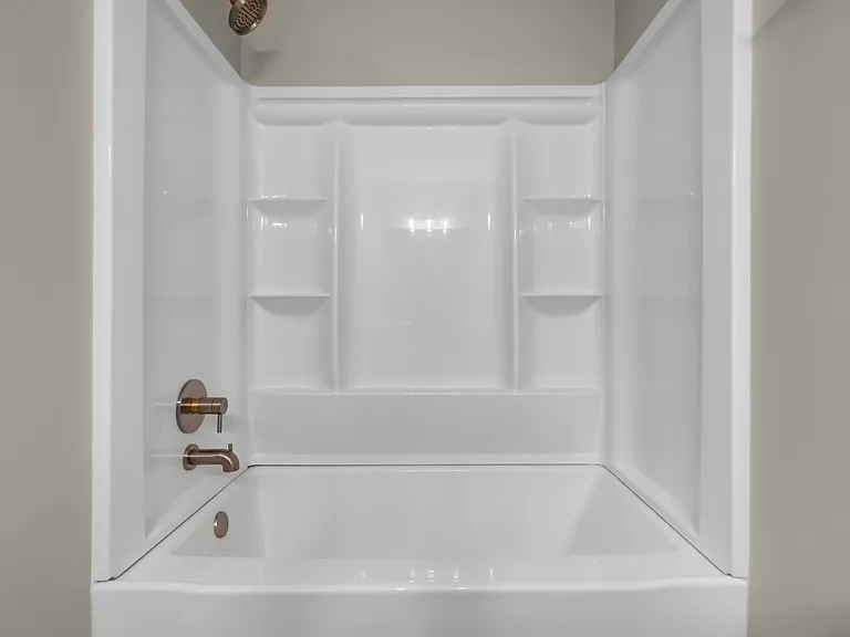 106 Alexander Blvd — Photo 20