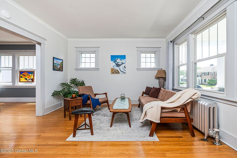 3rd image of 1250 Dean Street