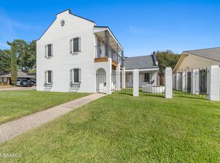 227 Maplewood Dr, Lafayette, LA 70503