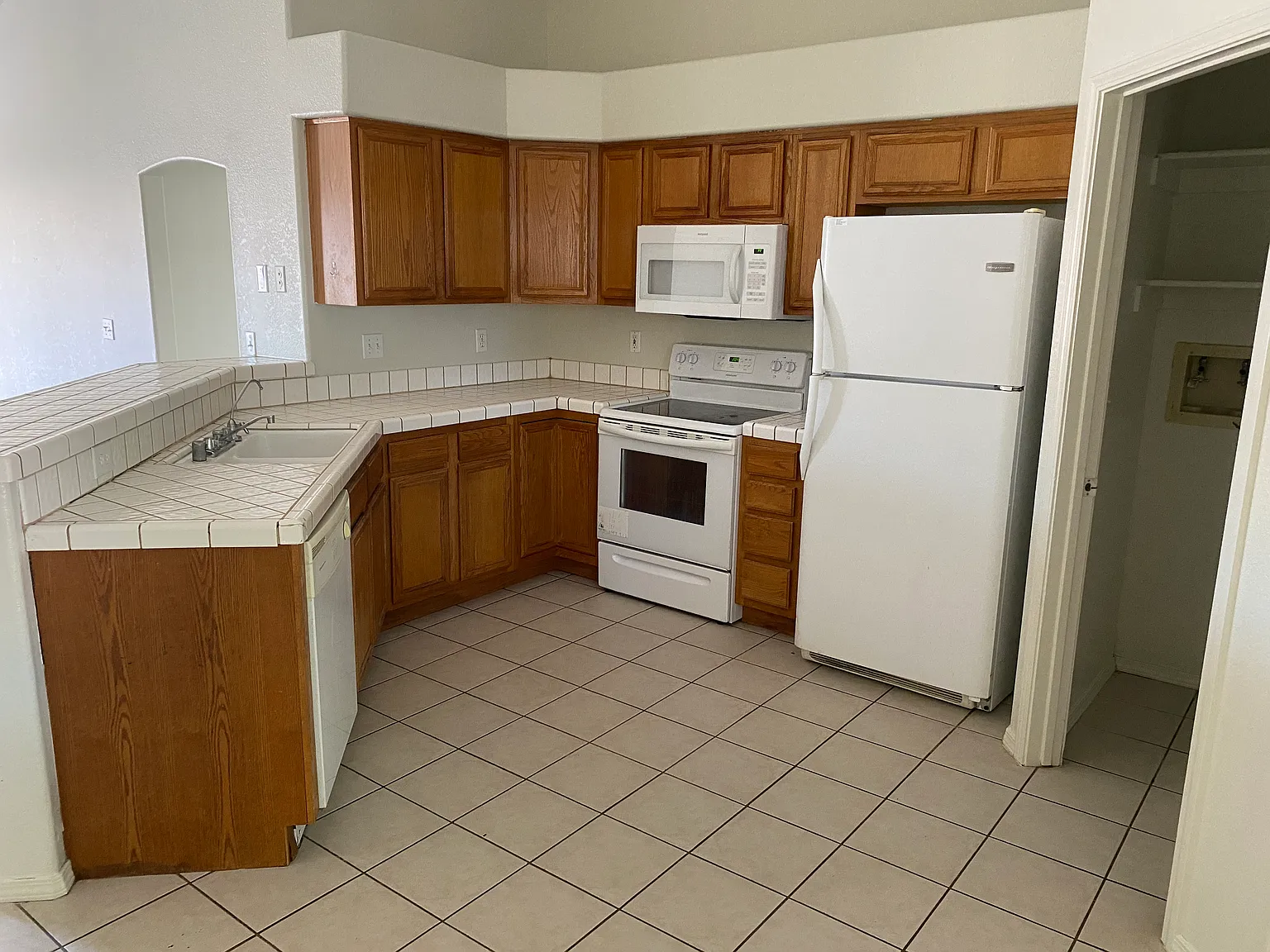 3 bed, 1488 sqft, $1,775 — Photo 4